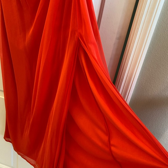 Lovely red orange one shoulder evening gown, 6 - Picture 3 of 8